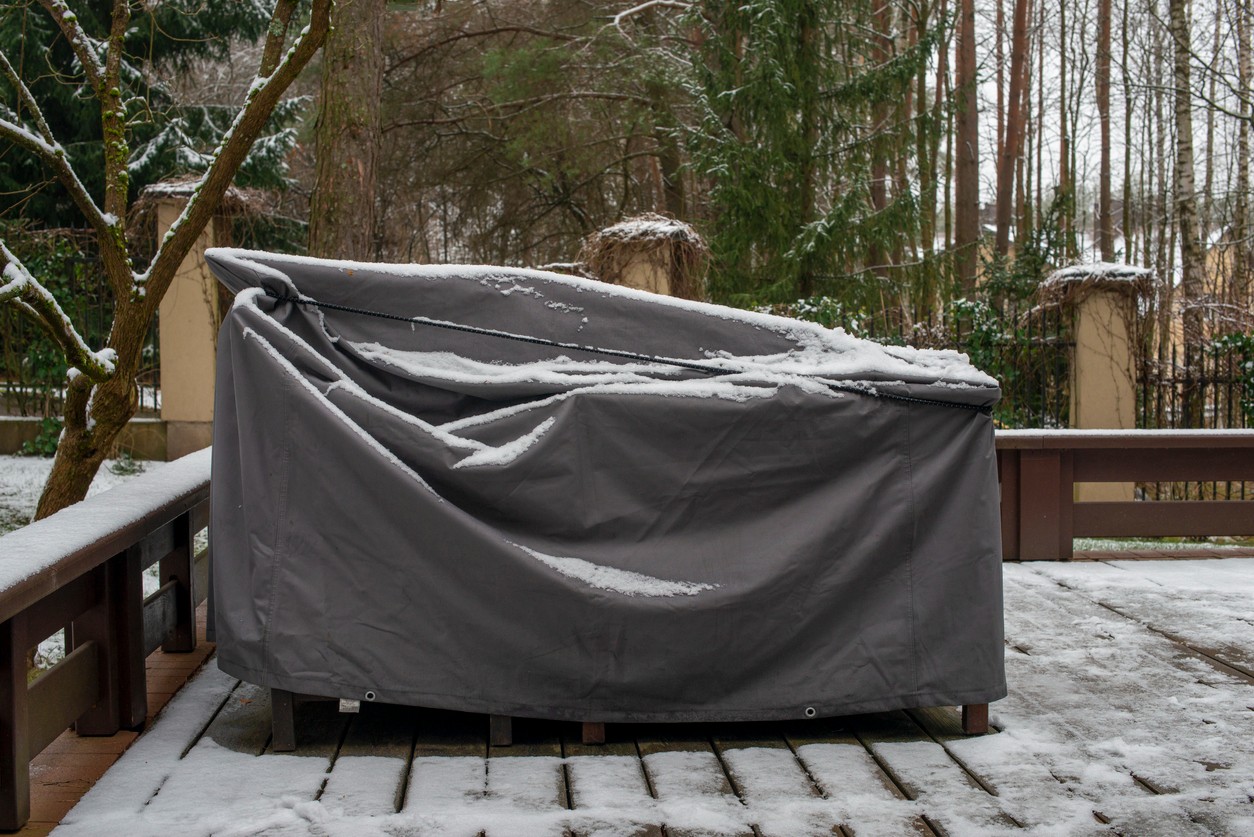 outdoor-furniture-covered-in-winter